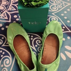 Mint Tieks